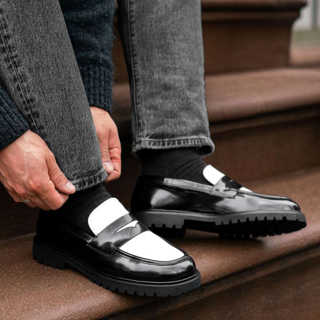 Penny | Black & White - Image 6